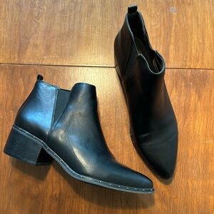bar lll Gabby Ankle Booties with studs